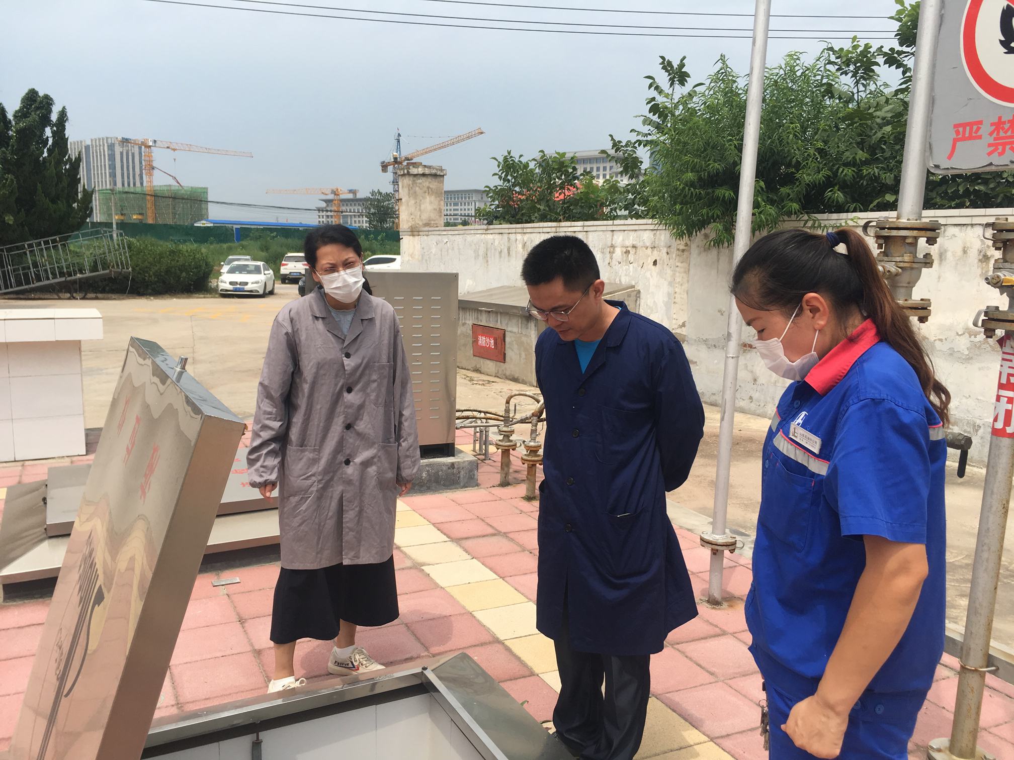 图片28.jpg 图片28.jpg